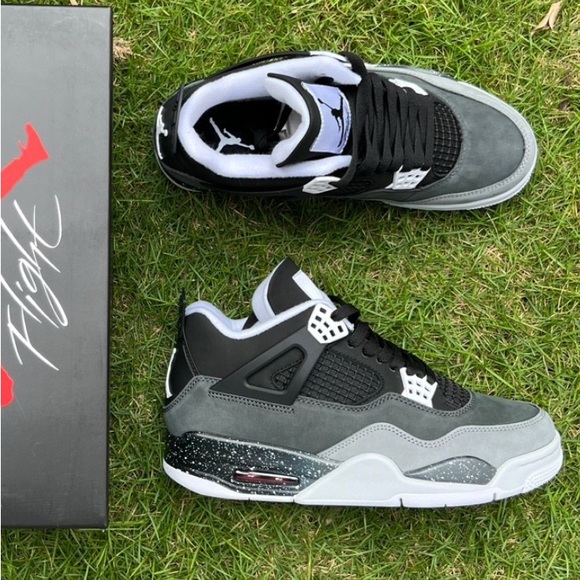 NEW!! 🔥🔥🔥Jordan 4 retro Black Grey and White Sneakers. - Picture 2 of 10
